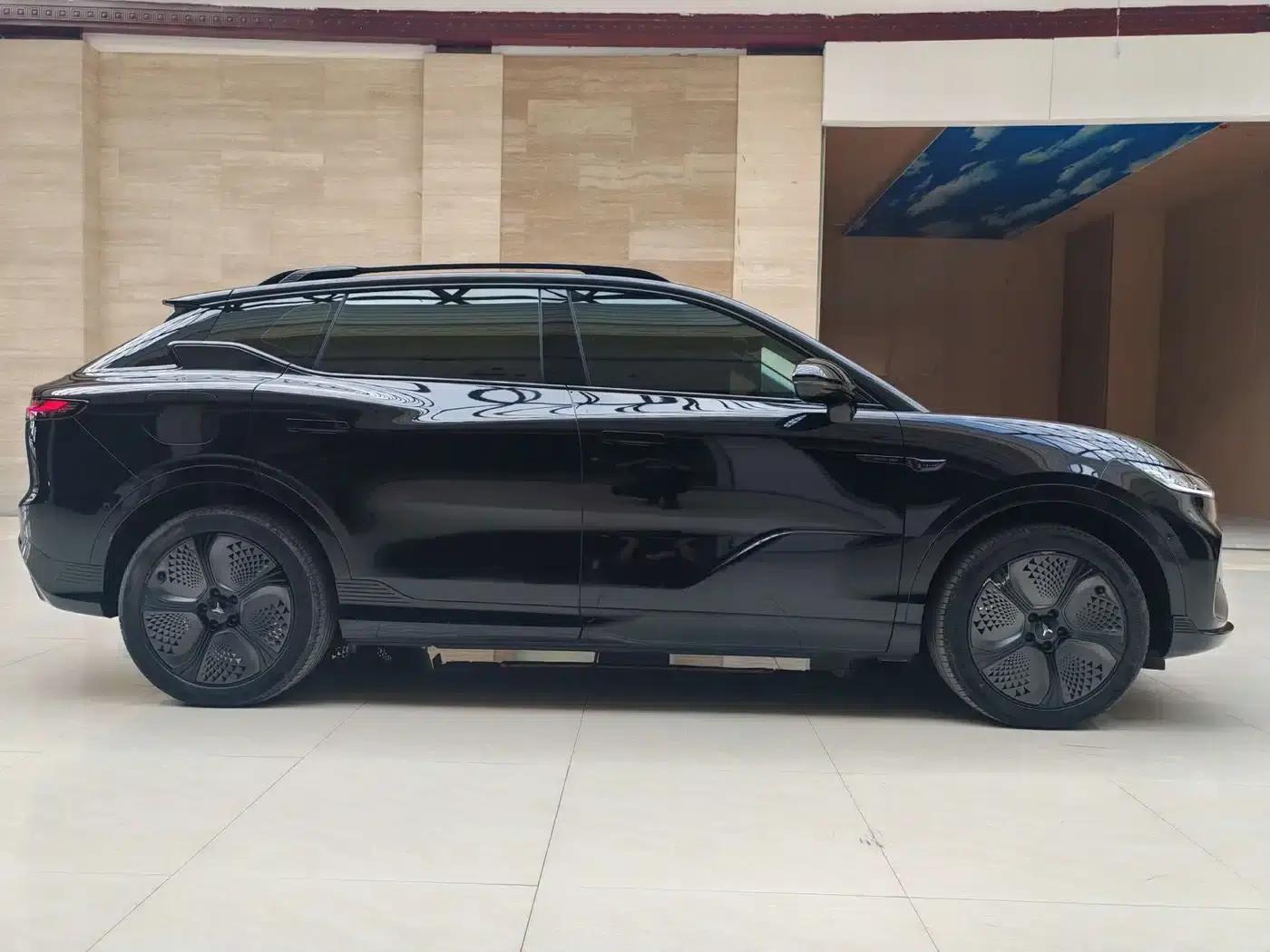 Voyah Smart Edition 2024 Model with Extended Range — миниатюра 4