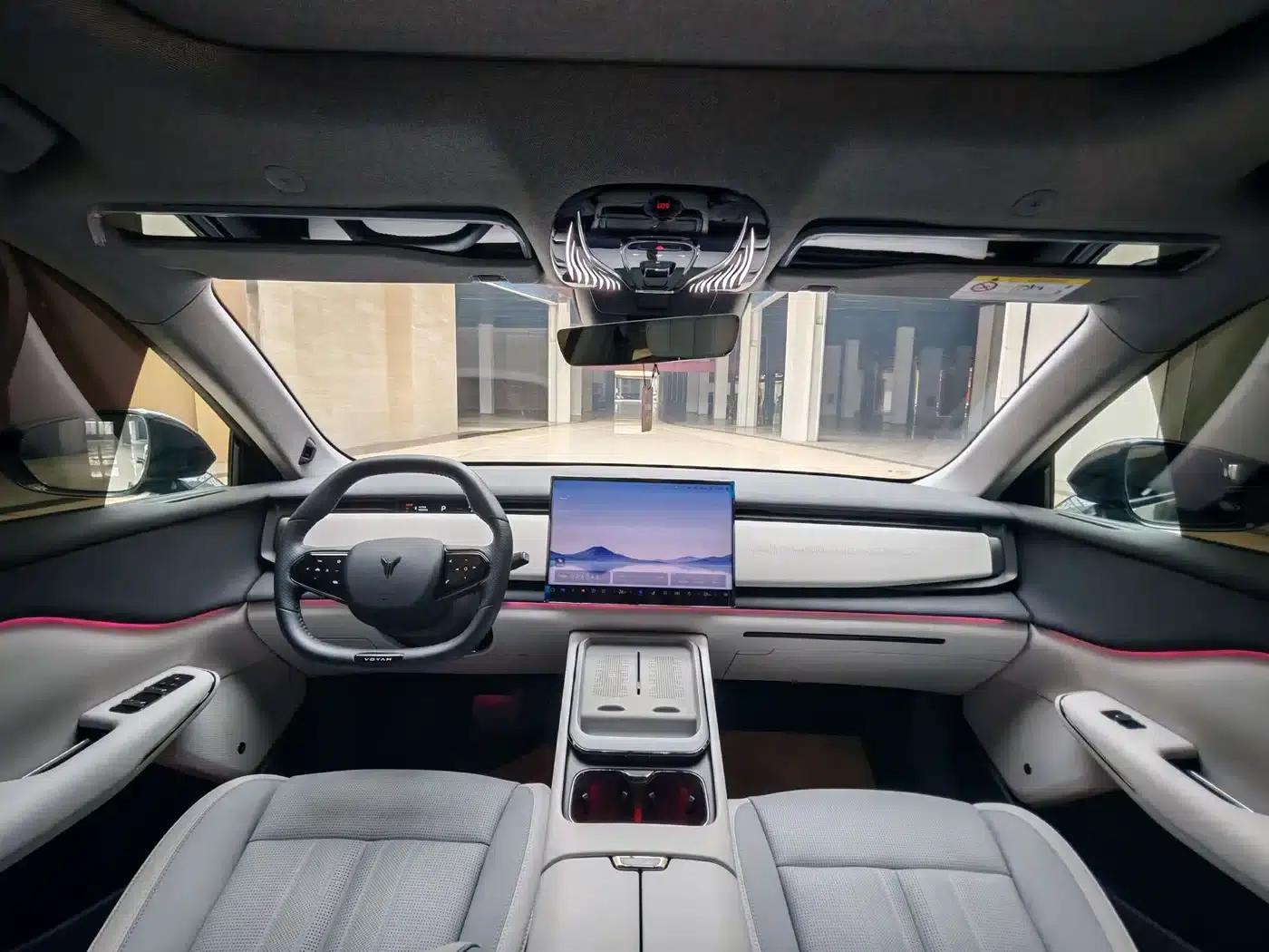 Voyah Smart Edition 2024 Model with Extended Range — миниатюра 9
