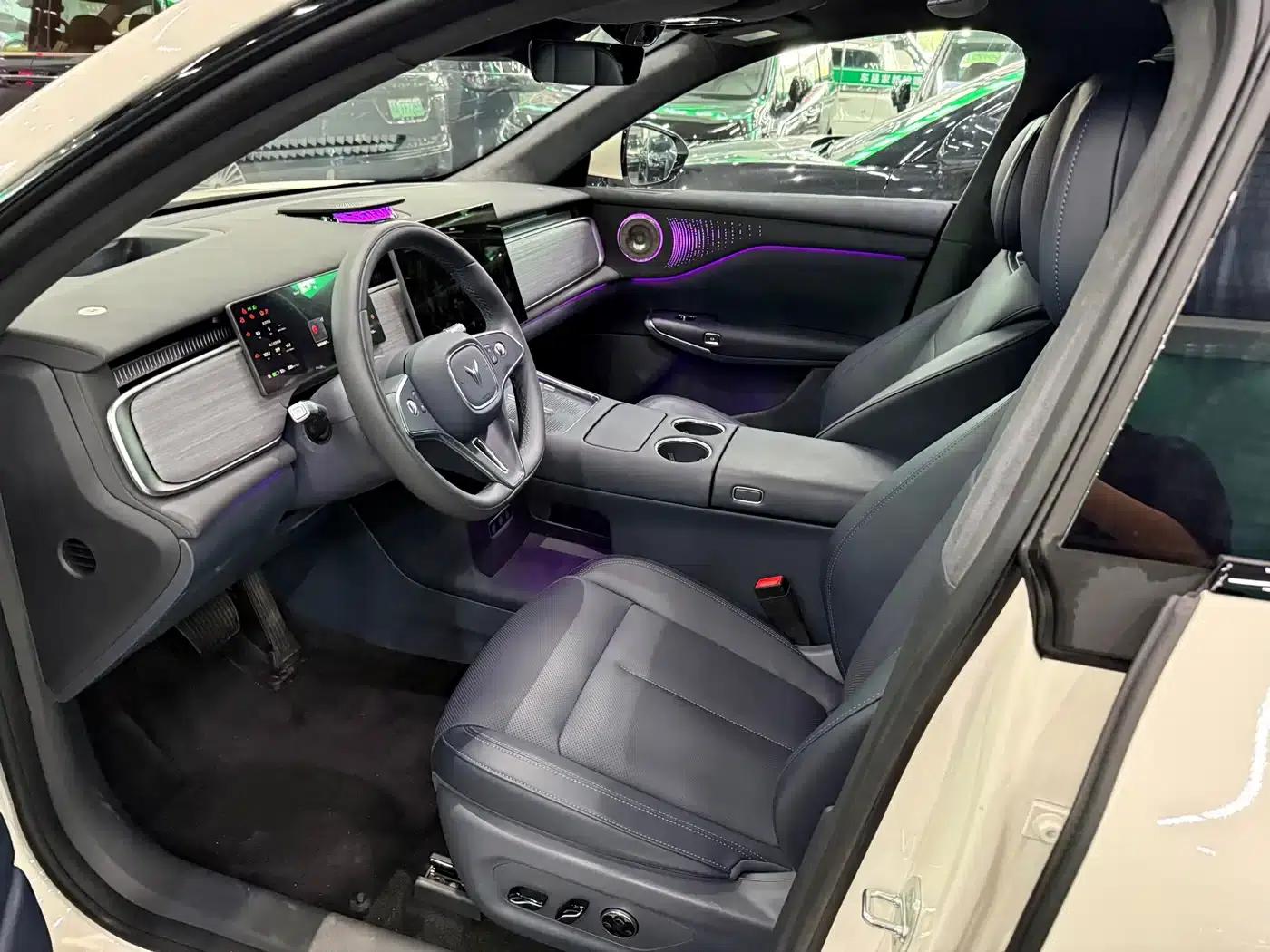 Voyah 2025 Four-Wheel Drive Qiankun Edition — миниатюра 7