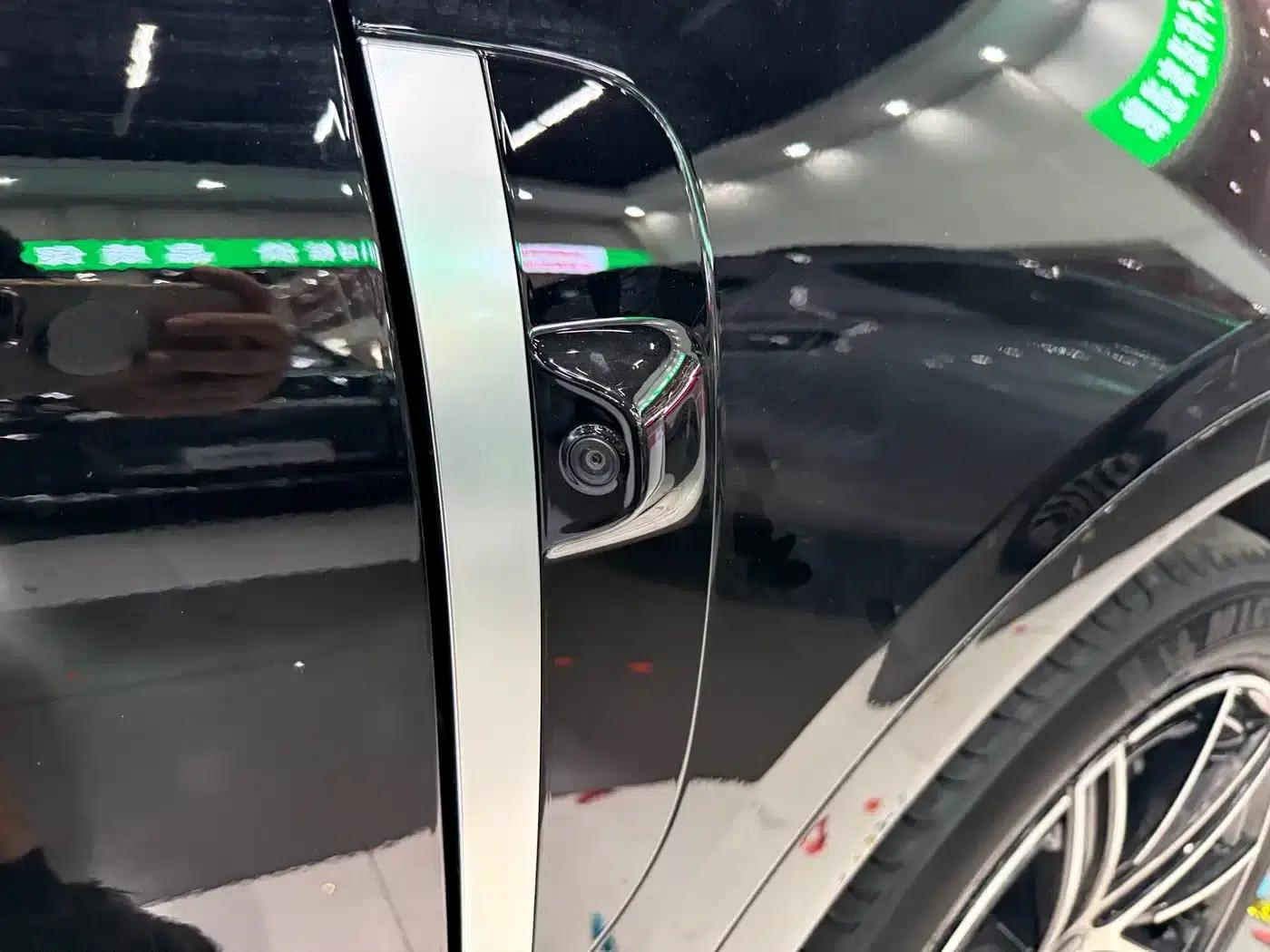 Voyah 2025 Four-Wheel Drive Qiankun Edition — миниатюра 17