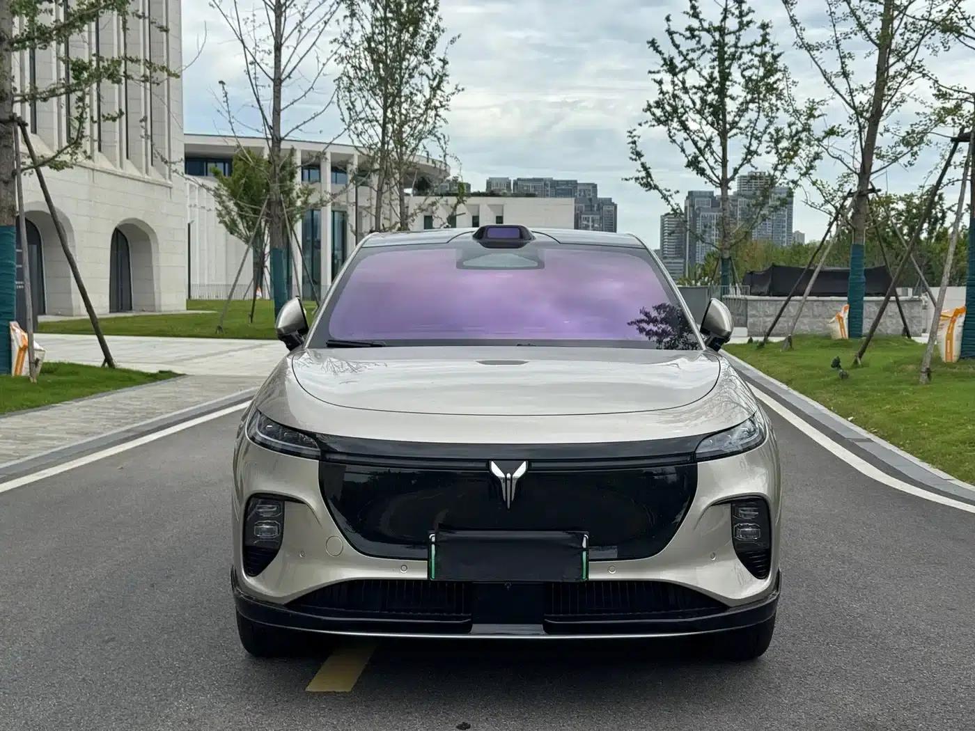 Voyah 2025 Four-Wheel Drive Qiankun Edition — миниатюра 2
