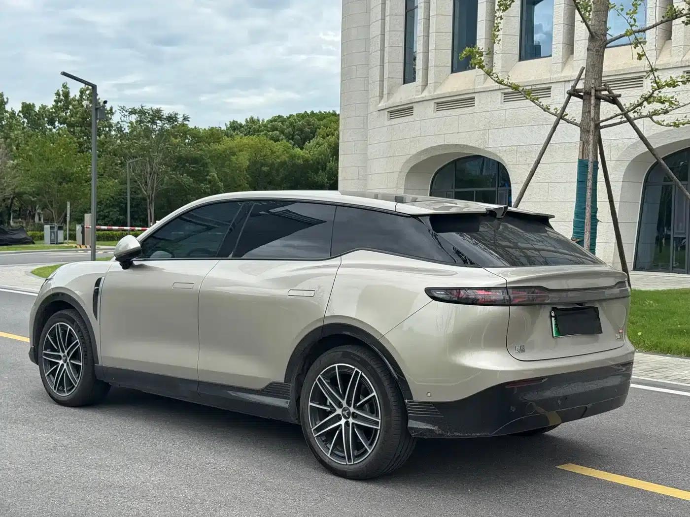 Voyah 2025 Four-Wheel Drive Qiankun Edition — миниатюра 6