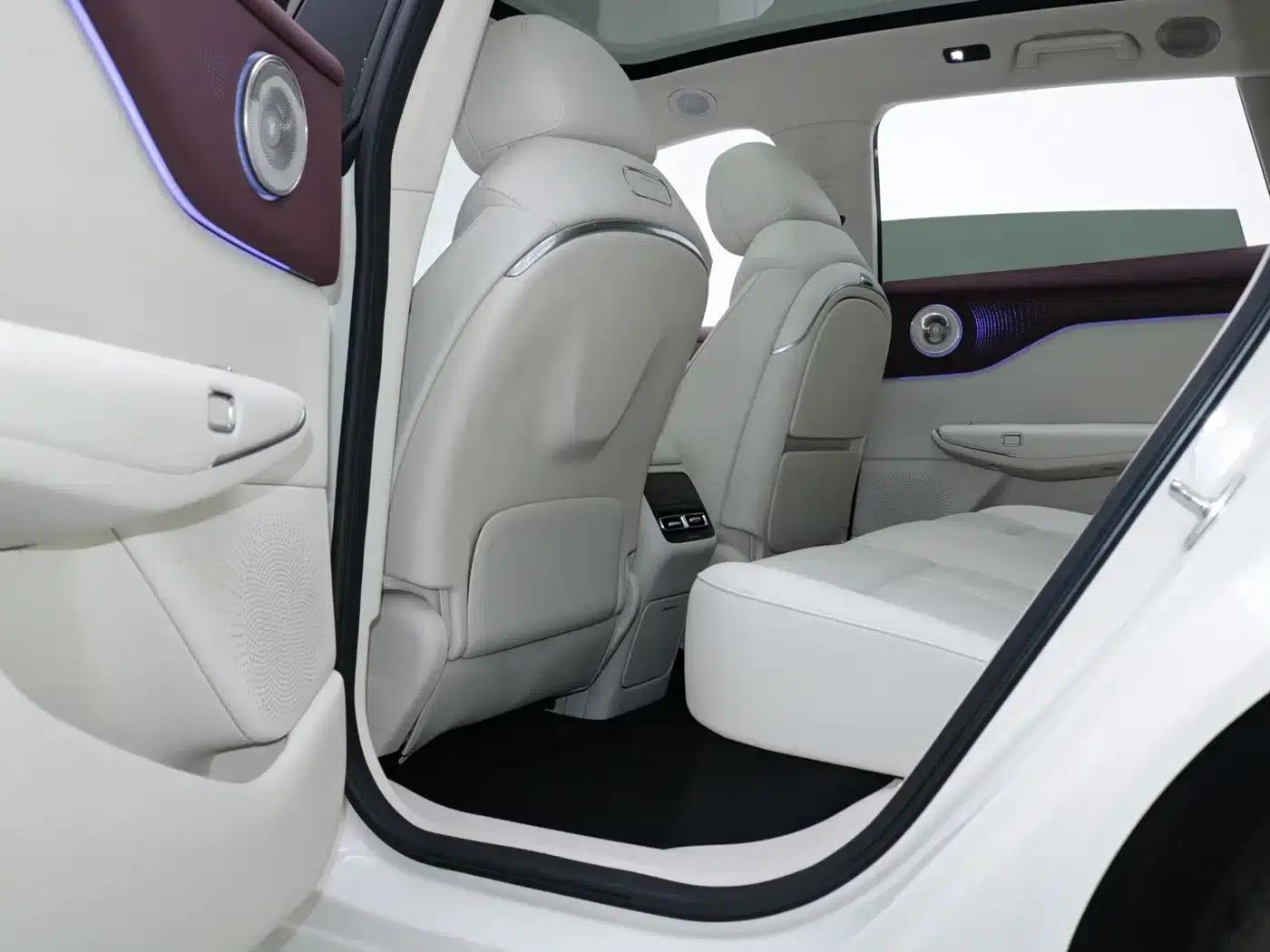 Voyah 2025 Four-Wheel Drive Qiankun Edition — миниатюра 7