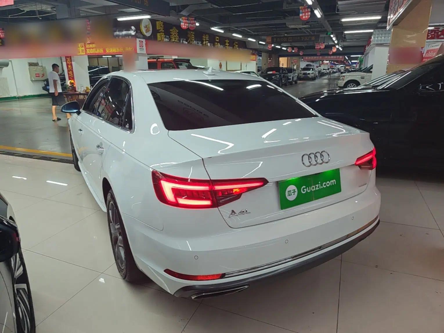Audi A4L 2018 30th Anniversary Edition 40 TFSI Trendy Model — миниатюра 4