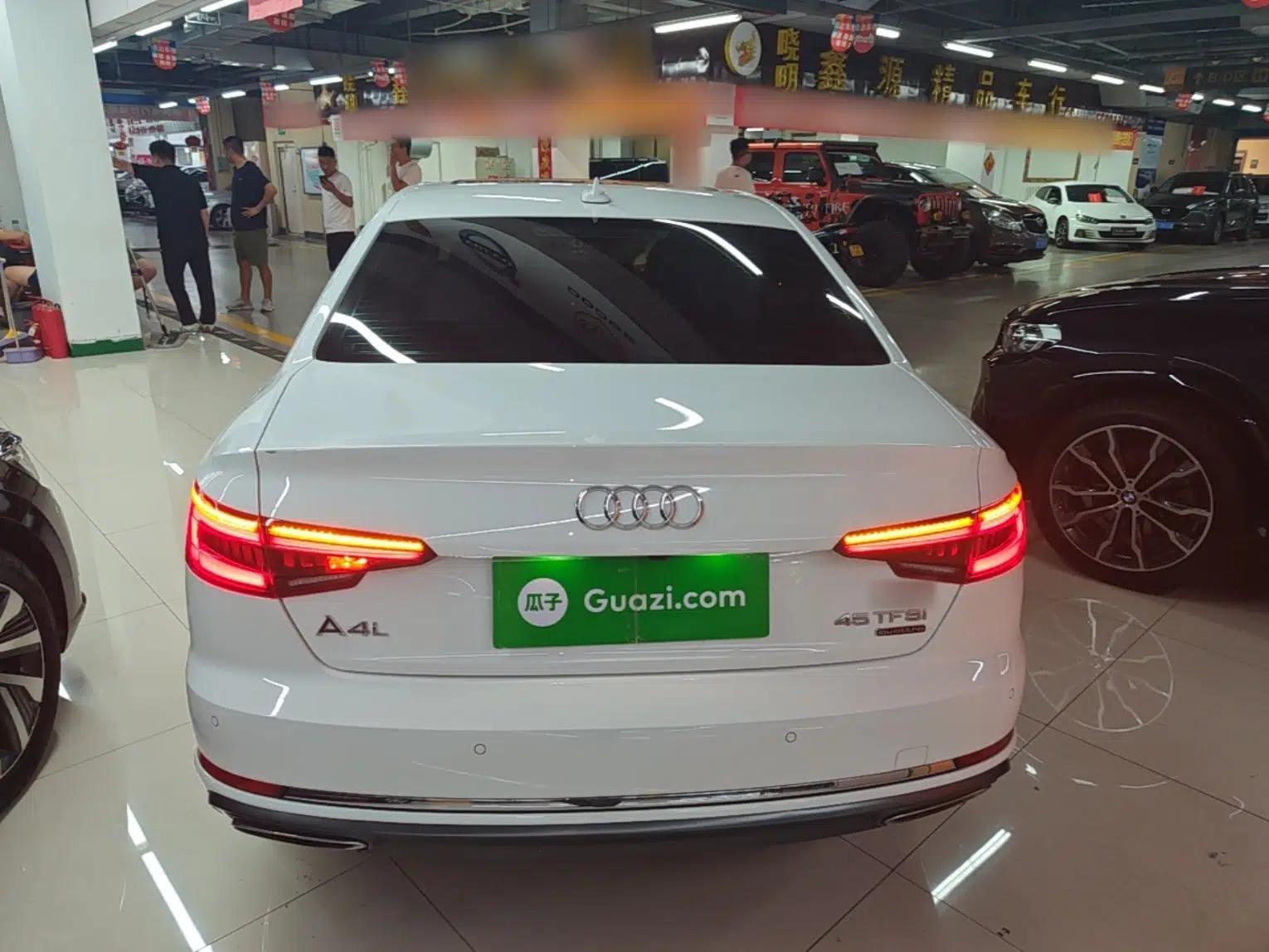 Audi A4L 2018 30th Anniversary Edition 40 TFSI Trendy Model — миниатюра 5