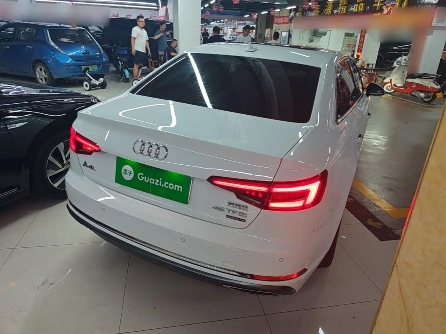 Audi A4L 2018 30th Anniversary Edition 40 TFSI Trendy Model — миниатюра 6