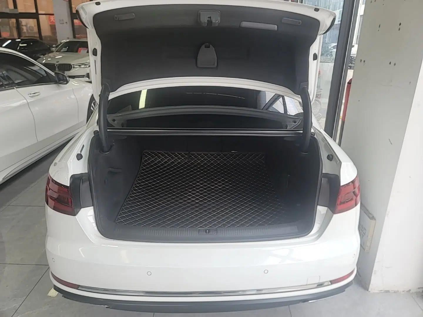 Audi A4L 2019 40 TFSI Ambition China VI — миниатюра 22