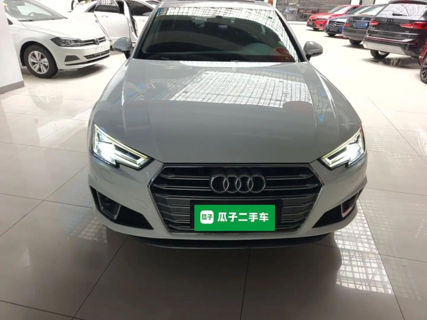 Audi A4L 2019 40 TFSI Fashion Edition China VI Emission Standard — миниатюра 2