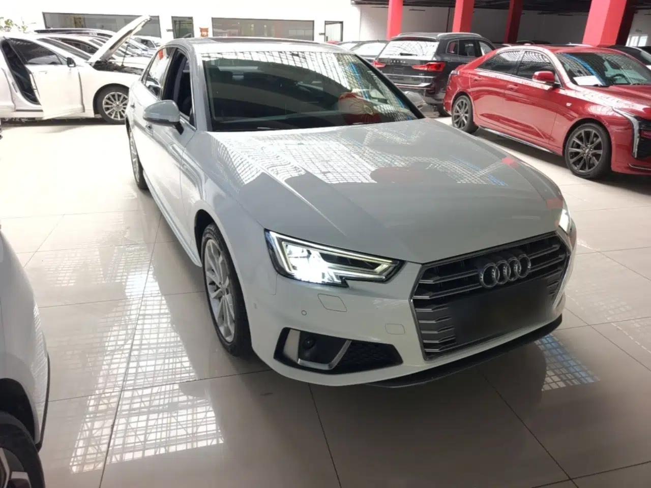 Audi A4L 2019 40 TFSI Fashion Edition China VI Emission Standard — миниатюра 3