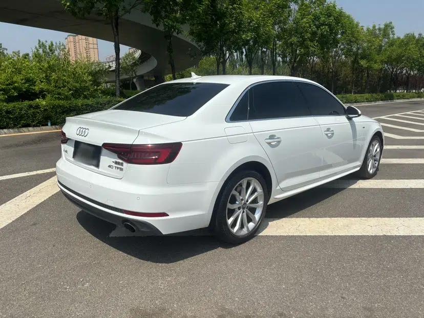 Audi A4L 2018 30th Anniversary Edition 40 TFSI Fashion Model — миниатюра 7