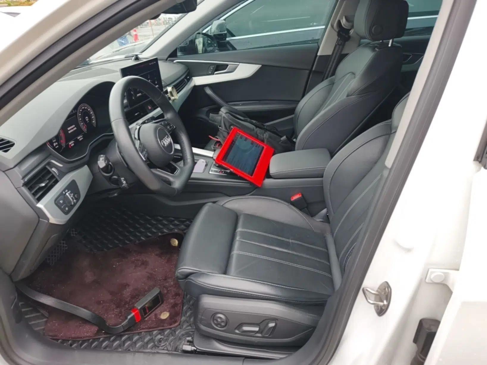 Audi A4L 2022 40 TFSI Luxury Dynamic Model — миниатюра 17