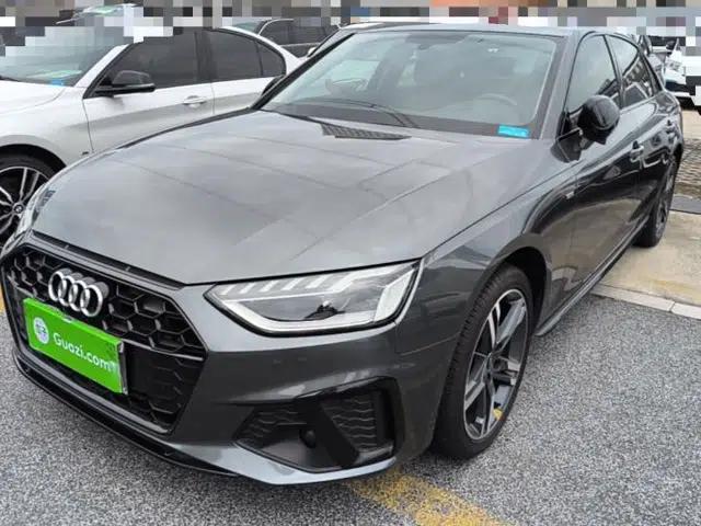 Audi A4L 2022 40 TFSI Luxury Dynamic Model