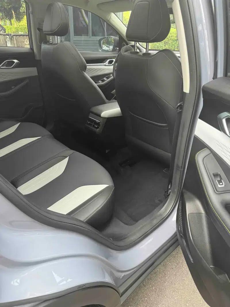 Geely Binyue 2022 Model: Binyue COOL 1.5T DCT Battle — миниатюра 7