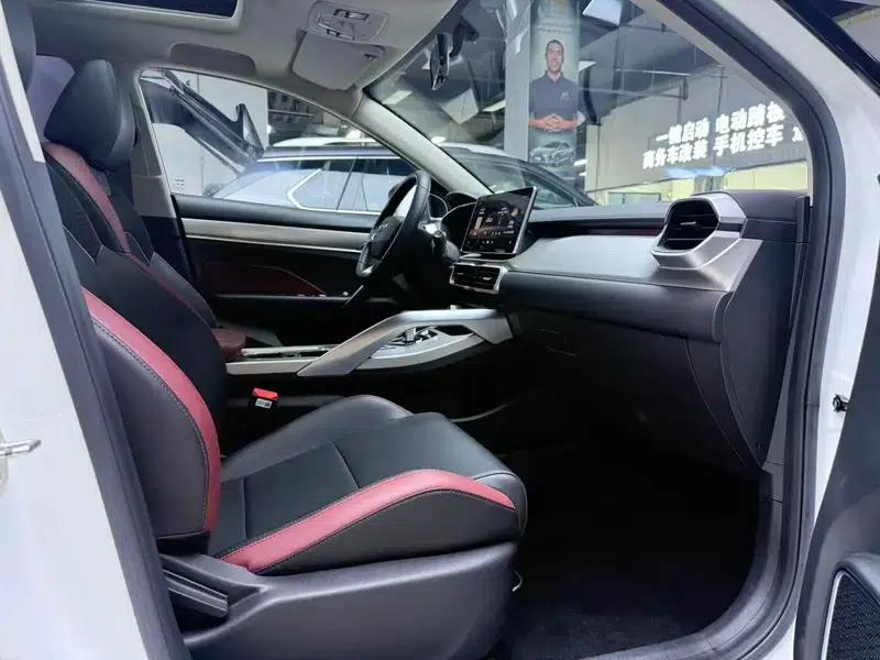 Geely Binyue 2021 240T DCT Diamond Edition — миниатюра 22