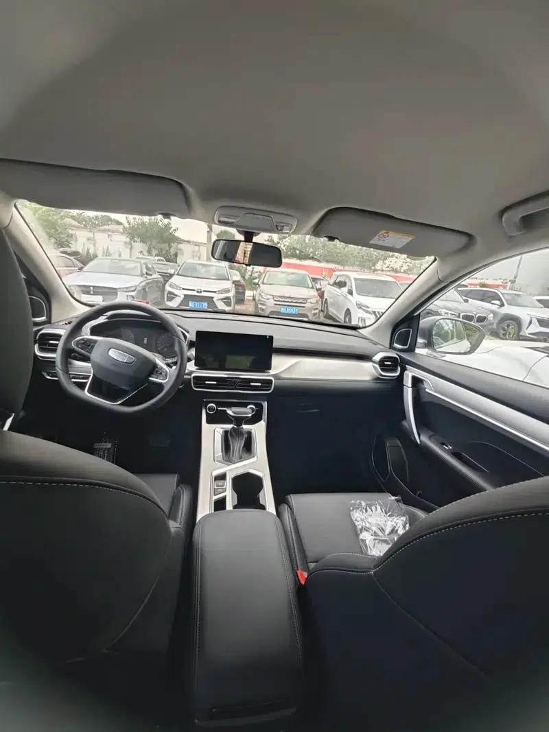 Geely Binyue 2025 1.5L CVT Super Edition — миниатюра 5