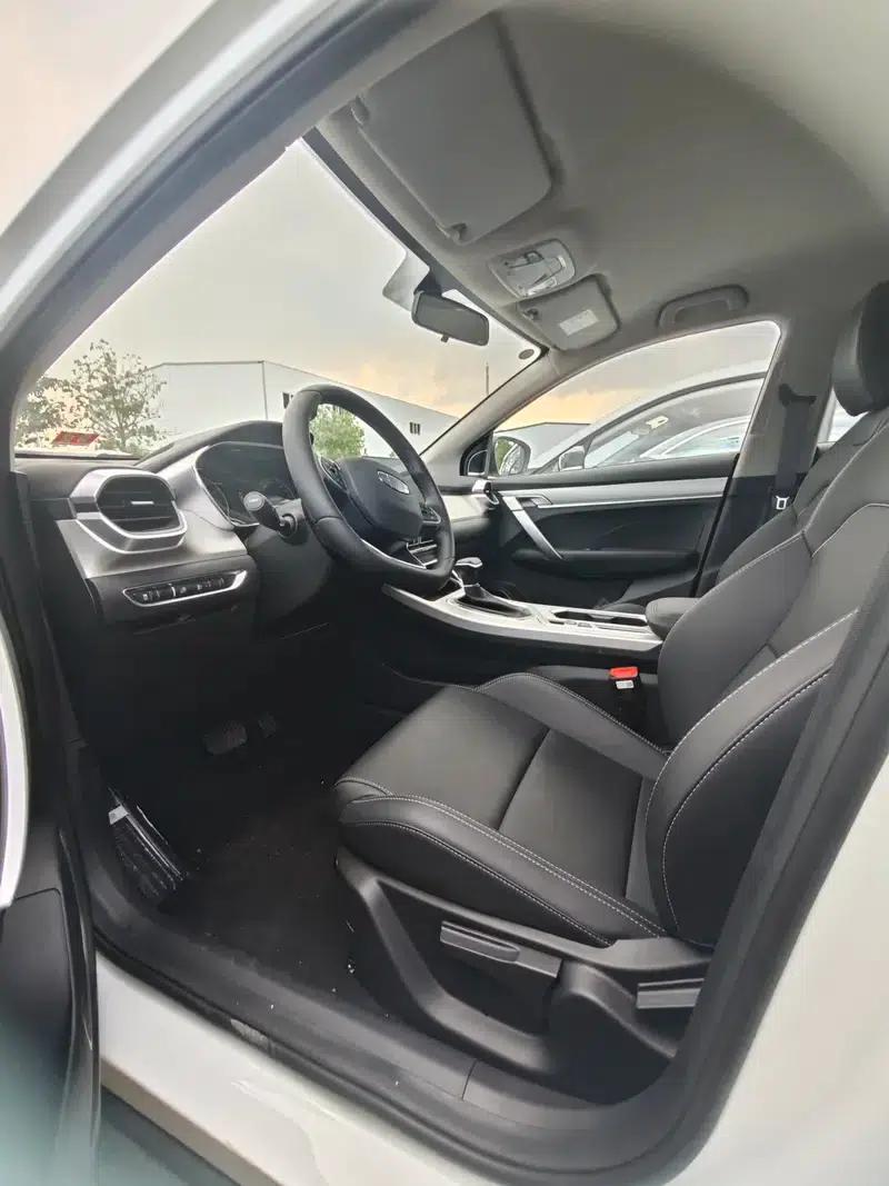 Geely Binyue 2025 1.5L CVT Super Edition — миниатюра 8