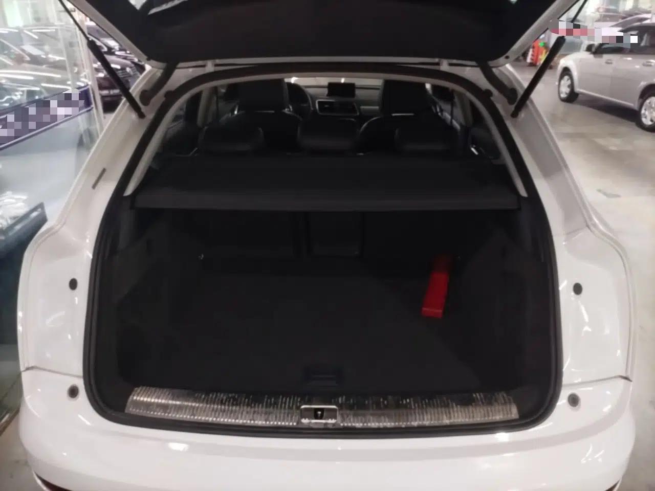 Audi Q3 2015 35 TFSI Comfort Model — миниатюра 27