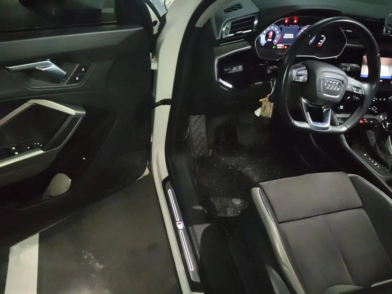 Audi Q3 2021 35 TFSI Fashion Dynamic Model — миниатюра 16