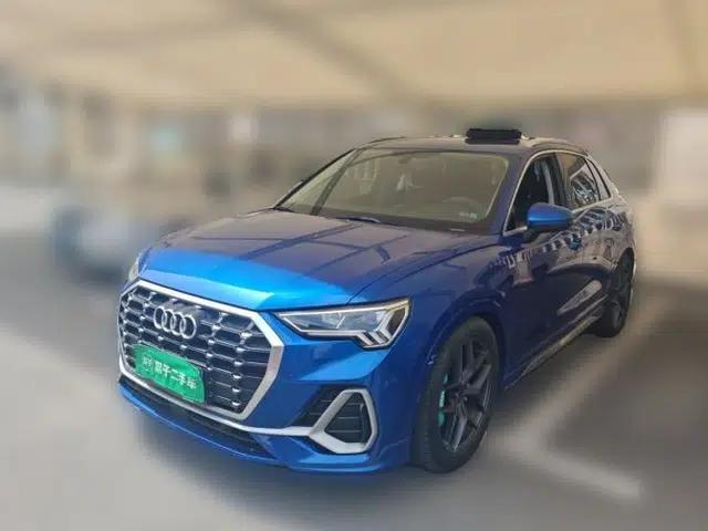 Audi Q3 2020 35 TFSI Fashion Dynamic Model