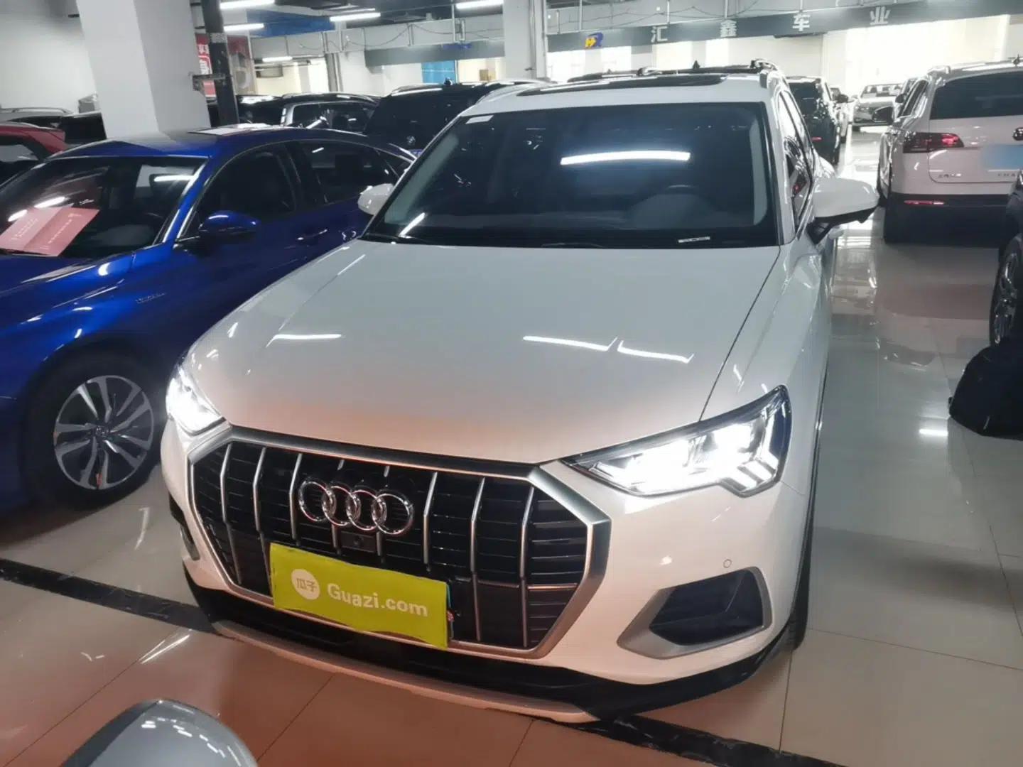 Audi Q3 2020 35 TFSI Fashionable and Elegant Model — миниатюра 2