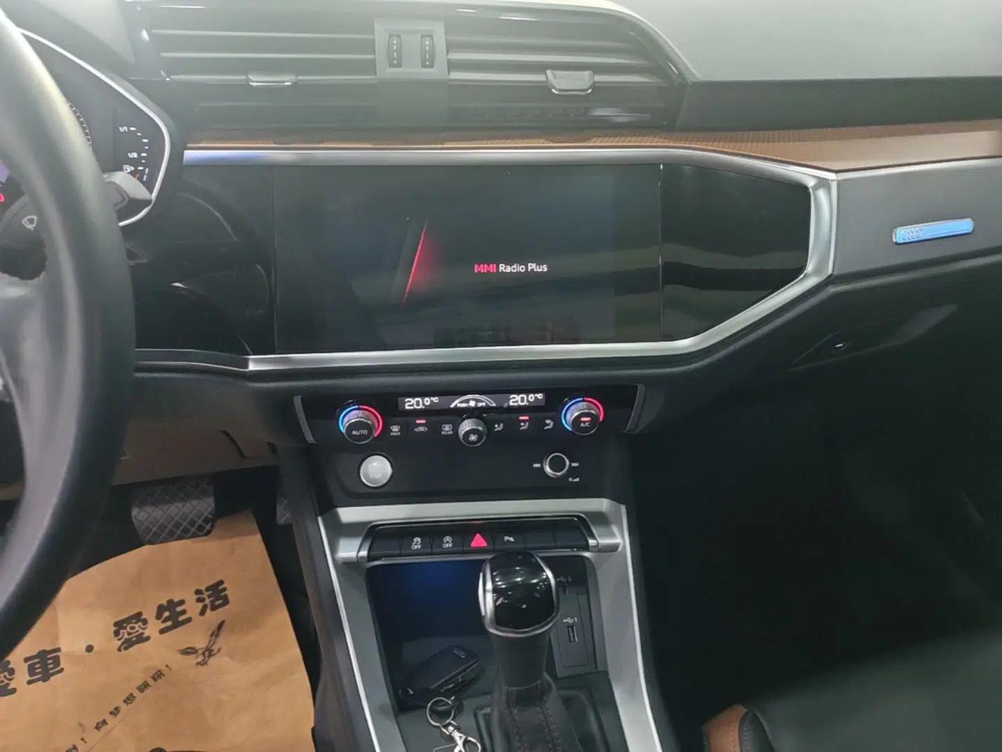Audi Q3 2019 40 TFSI Fashionable and Elegant Model — миниатюра 15