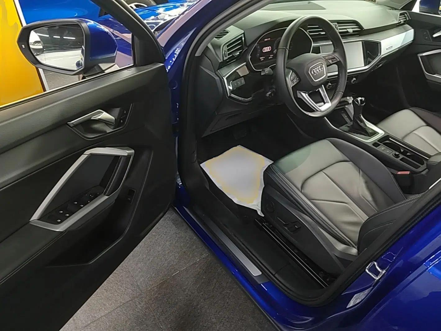 Audi Q3 2019 35 TFSI Advanced Style Edition — миниатюра 18