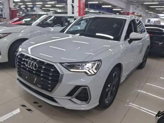Audi Q3 2022 35 TFSI Fashion Dynamic Model