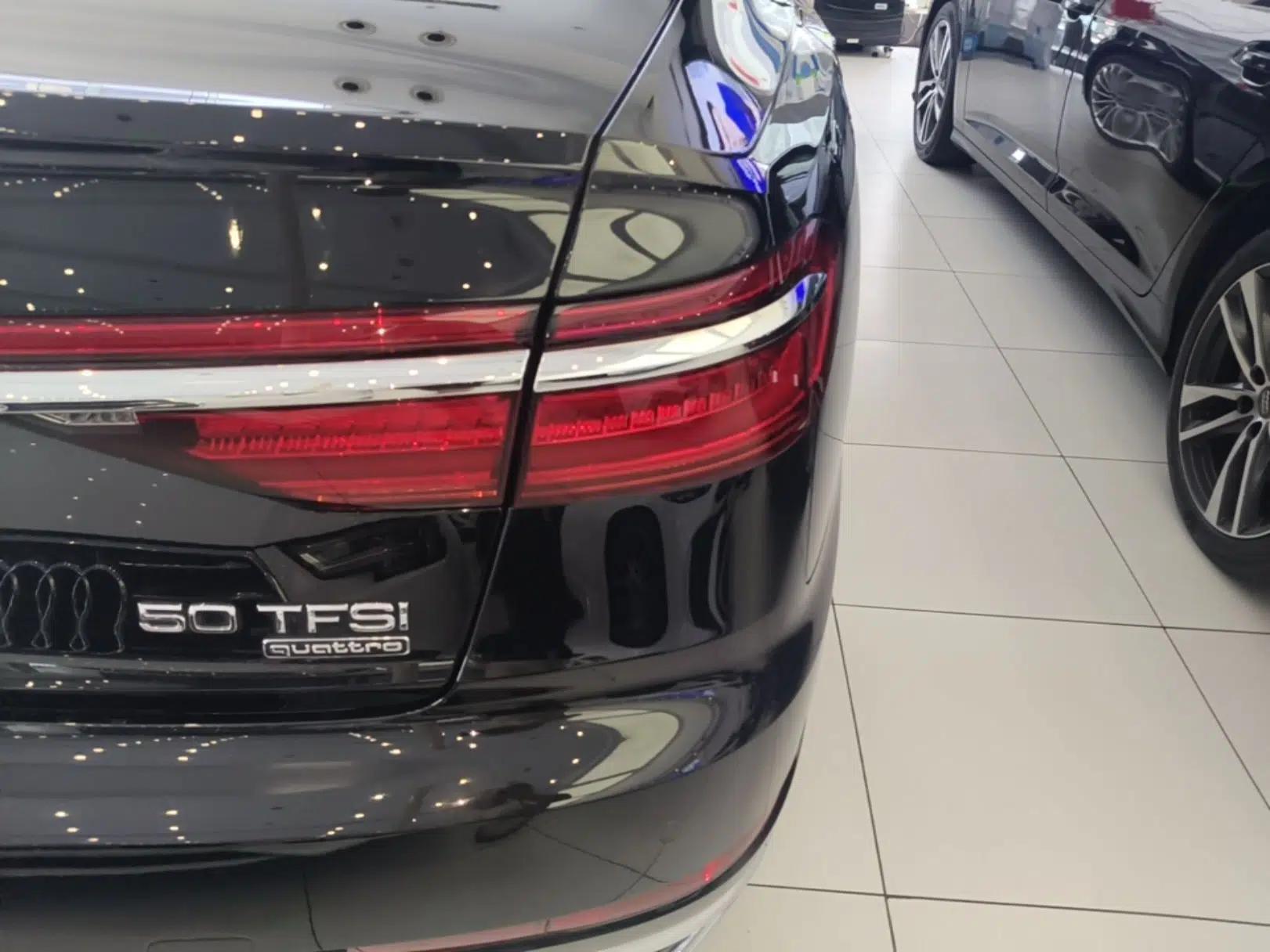 Audi A8 2021 A8L 50 TFSI quattro Comfort Model — миниатюра 9