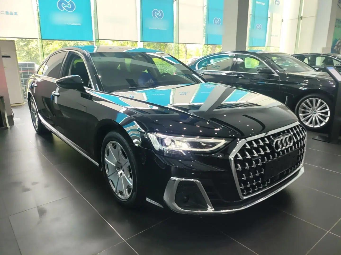 Audi A8 2023 A8L 45 TFSI quattro Luxury Model — миниатюра 3