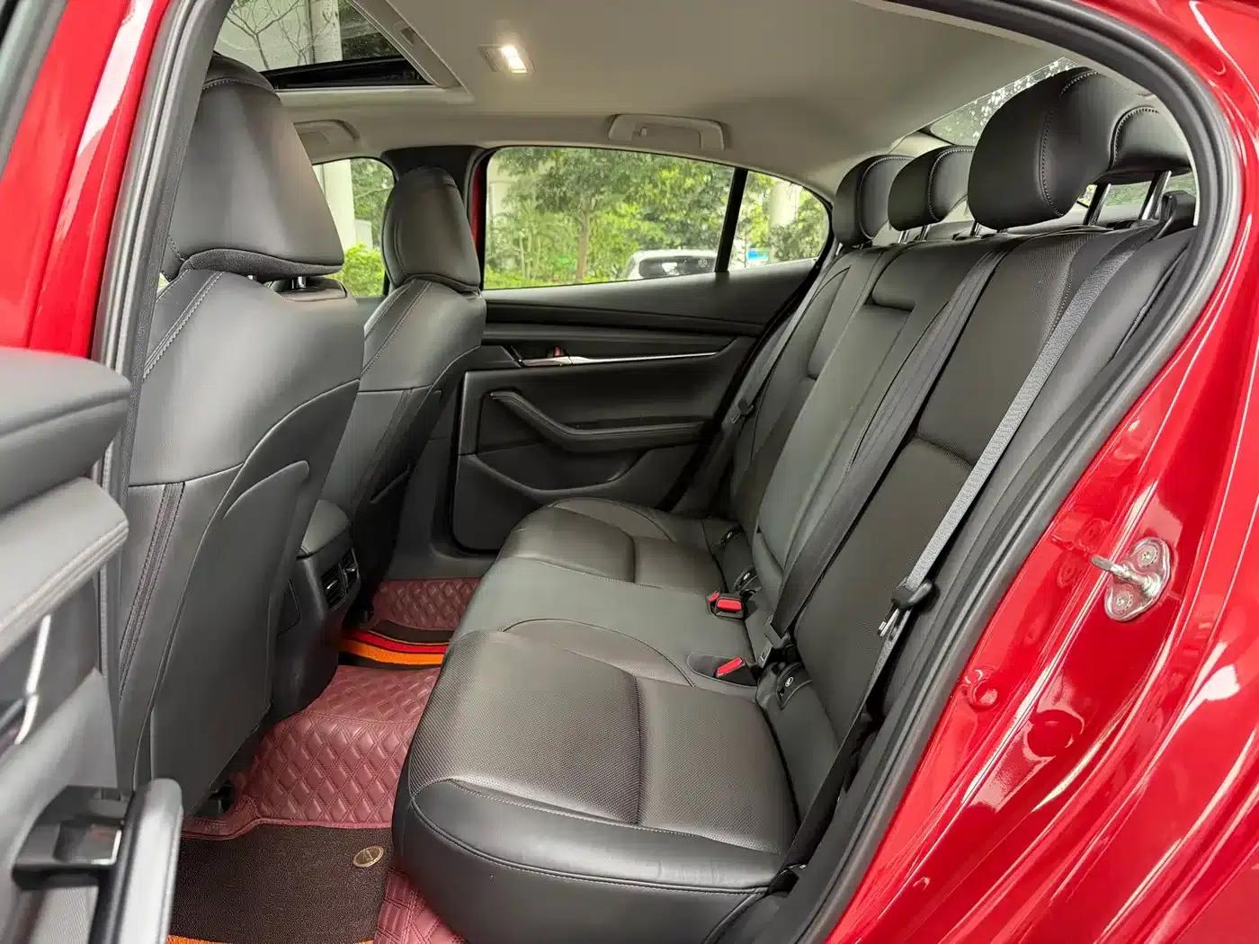 Mazda3 Axela 2020 2.0L Automatic Premium Edition — миниатюра 5