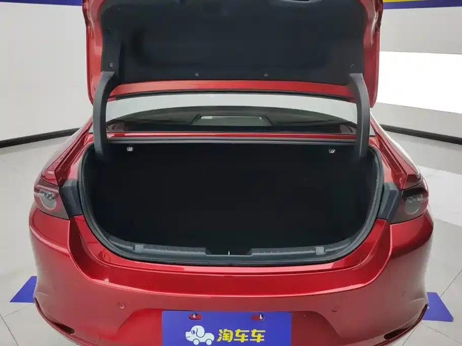 Mazda3 Axela 2020 2.0L Automatic Premium Edition — миниатюра 4