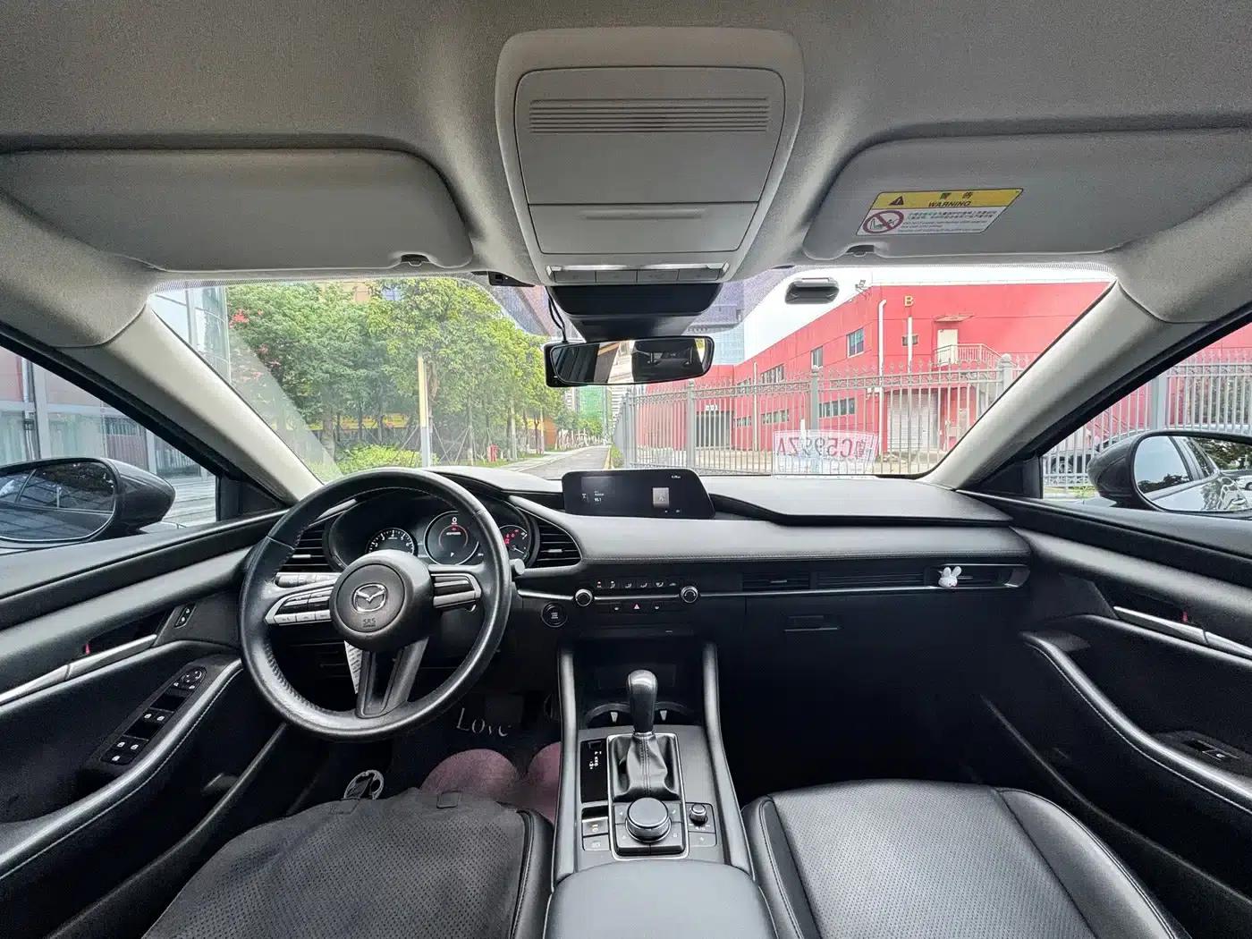 Mazda3 Axela 2021 1.5L Automatic Premium Edition — миниатюра 9