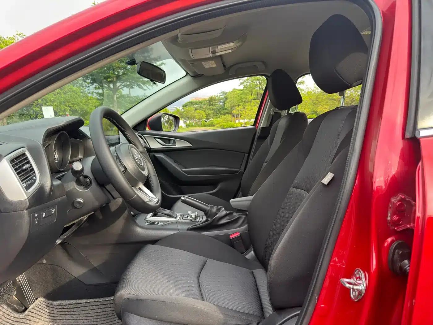 Mazda3 Axela 2019 Cloud Control Edition Sedan 1.5L Automatic Comfort Model (National V Emission Standard) — миниатюра 5
