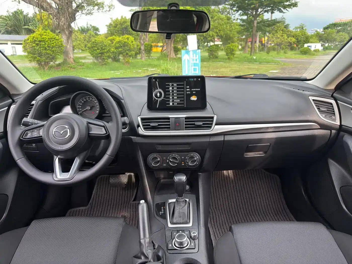 Mazda3 Axela 2019 Cloud Control Edition Sedan 1.5L Automatic Comfort Model (National V Emission Standard) — миниатюра 6