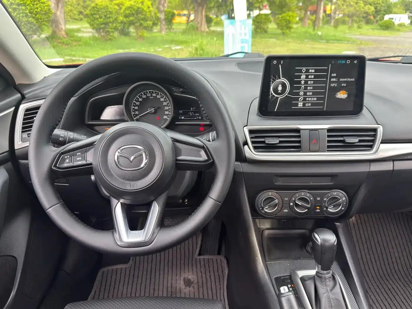 Mazda3 Axela 2019 Cloud Control Edition Sedan 1.5L Automatic Comfort Model (National V Emission Standard) — миниатюра 8