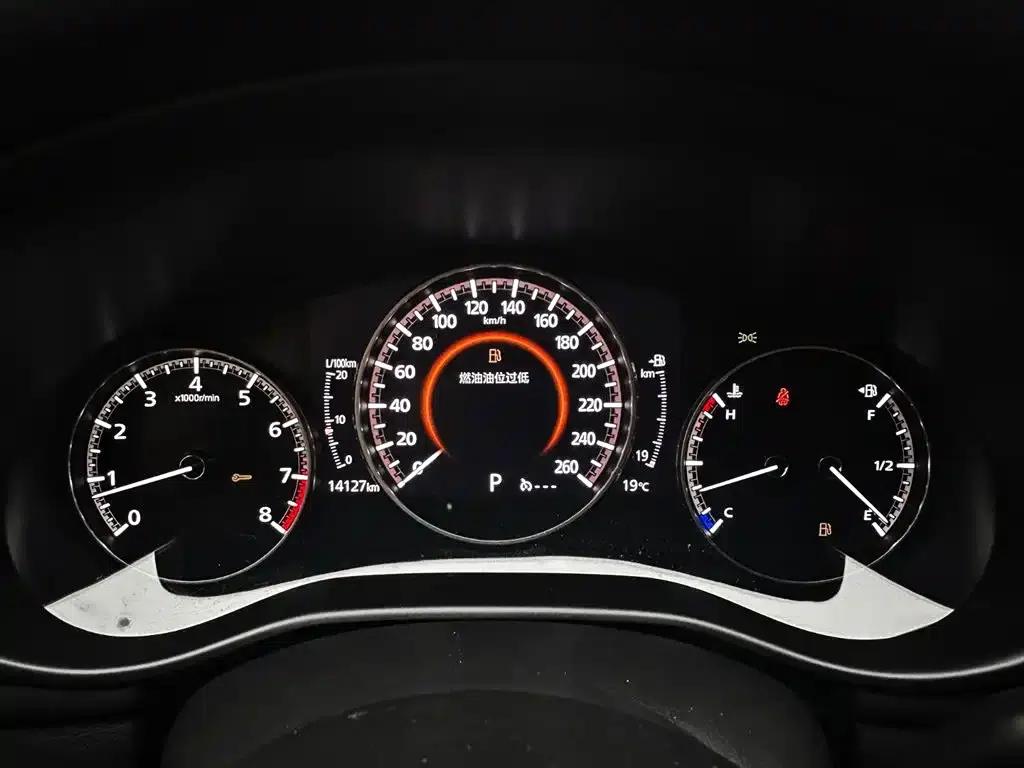 Mazda3 Axela 2021 2.0L Automatic Premium Edition — миниатюра 12
