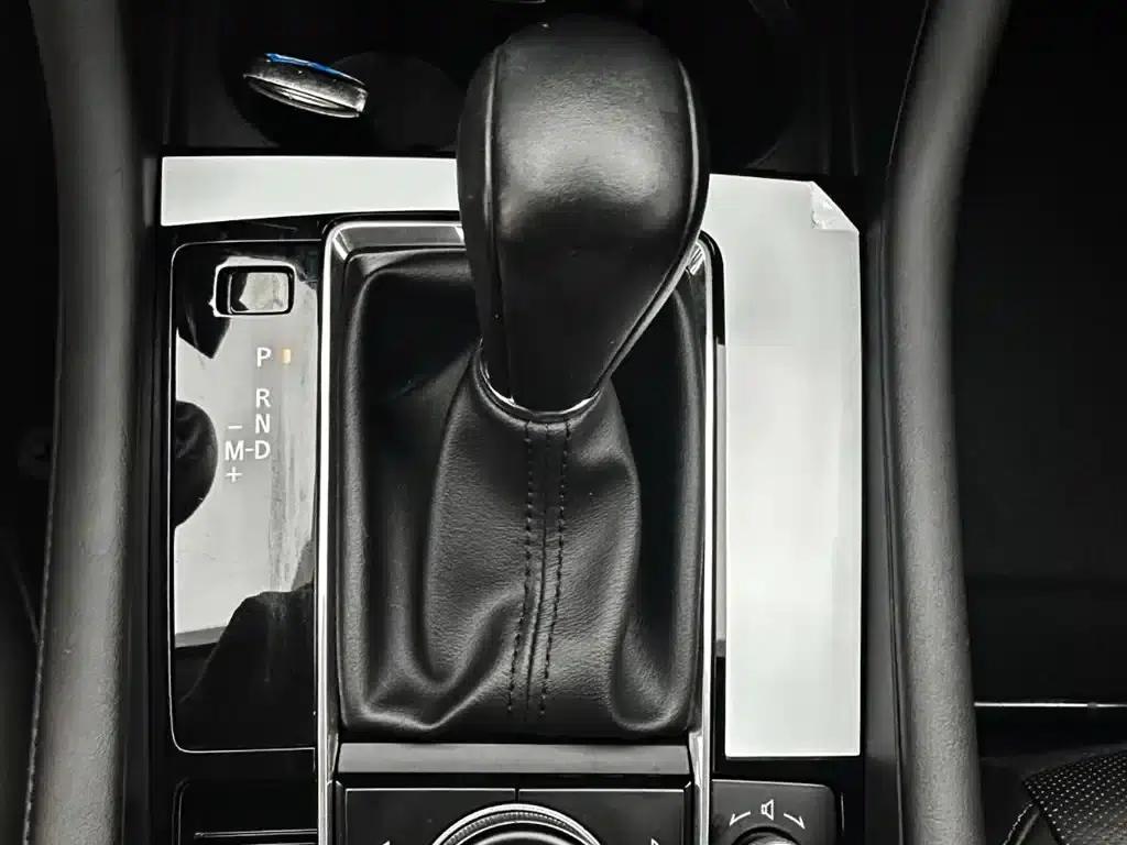 Mazda3 Axela 2021 2.0L Automatic Premium Edition — миниатюра 13