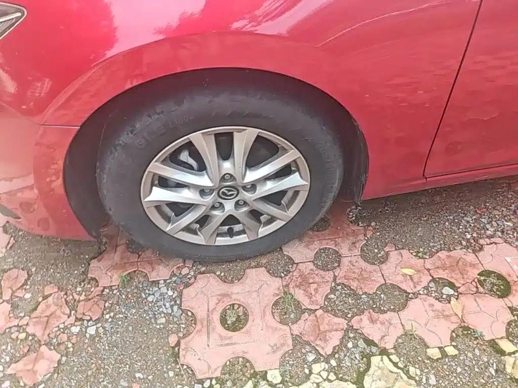 Mazda3 Axela 2016 Sedan 1.5L Automatic Comfort — миниатюра 23