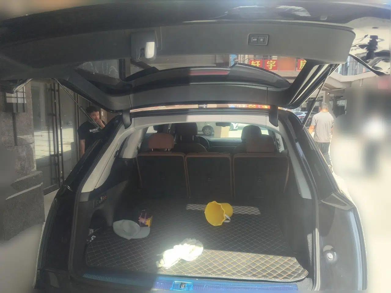 Audi Q7 2021 45 TFSI quattro S line Sport model — миниатюра 19