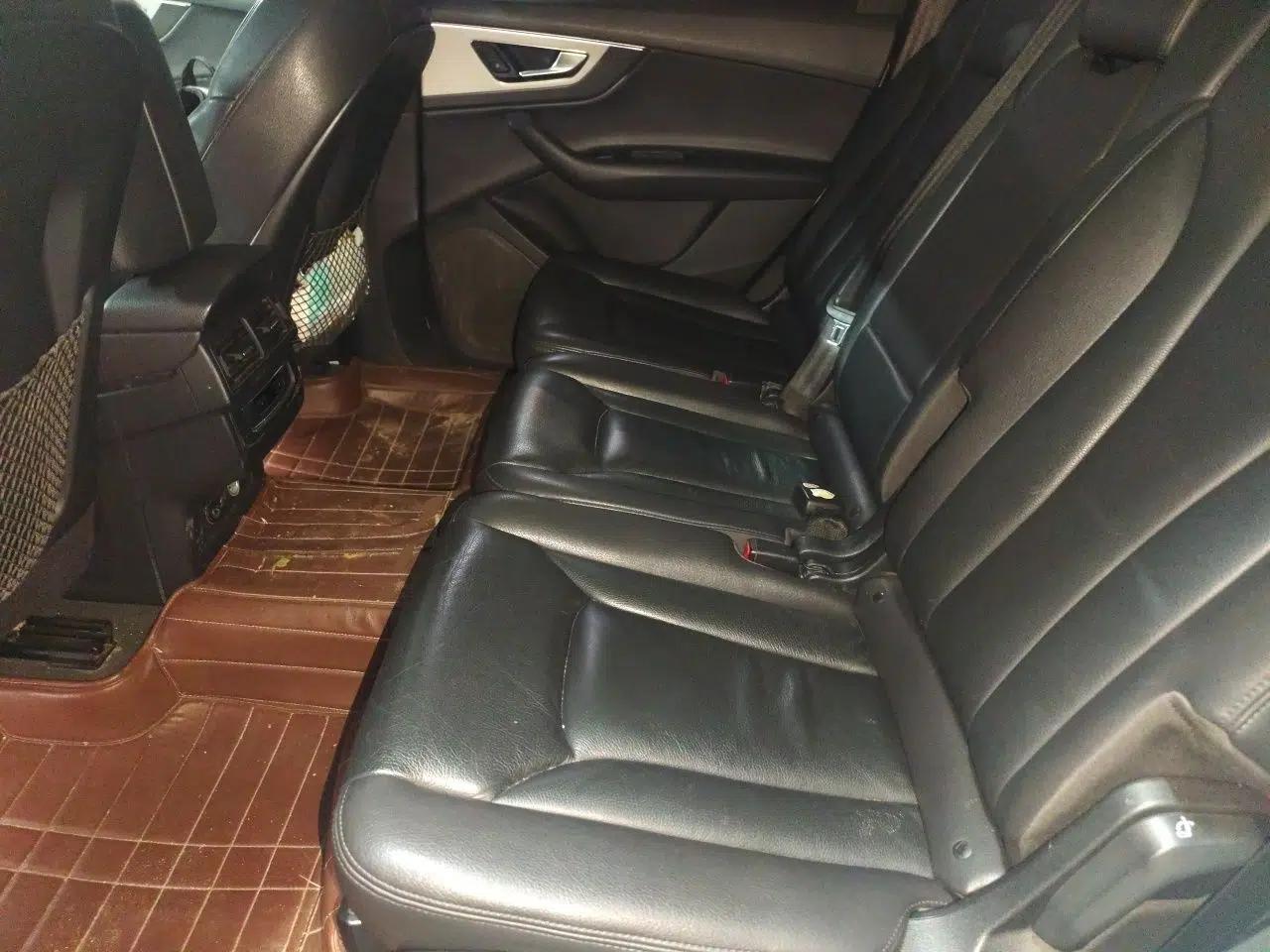 Audi Q7 2018 40 TFSI Comfort Model — миниатюра 17