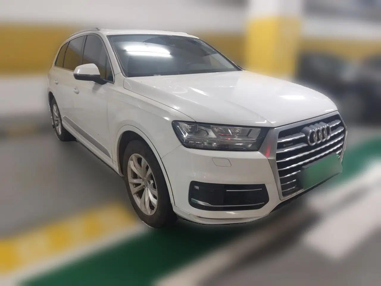 Audi Q7 2018 40 TFSI Comfort Model — миниатюра 3