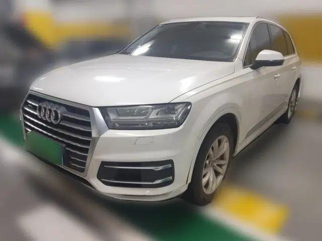 Audi Q7 2018 40 TFSI Comfort Model