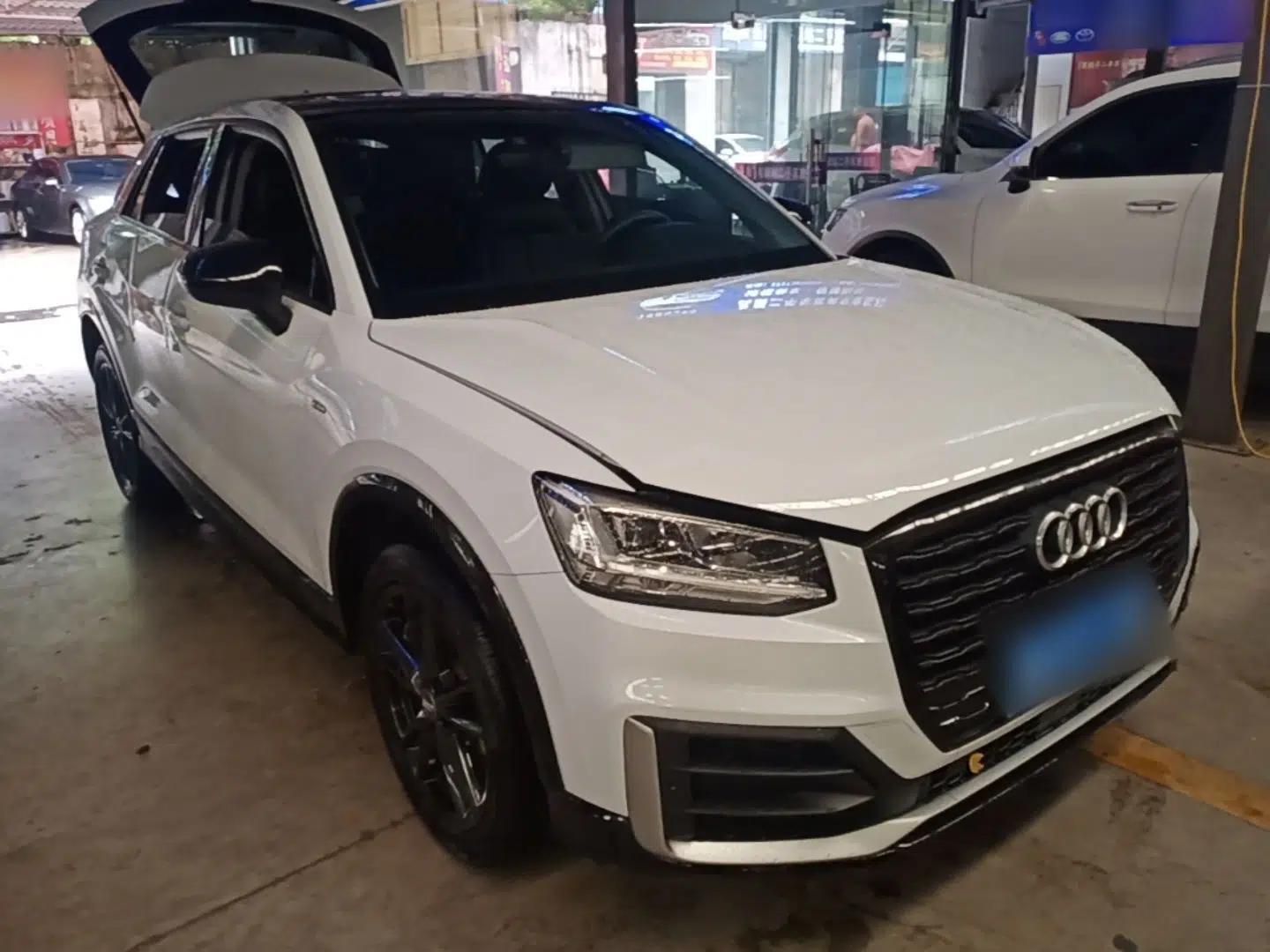Audi Q2L 2020 35 TFSI Ambition Dynamic Edition — миниатюра 3