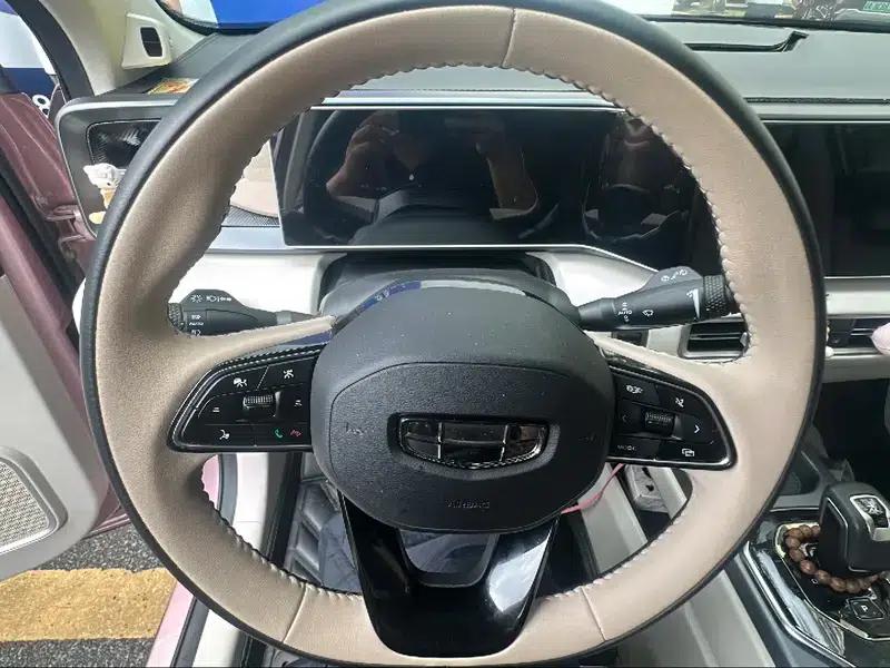 Geely ICON 2023 1.5TD Chocolate Premium Edition — миниатюра 7