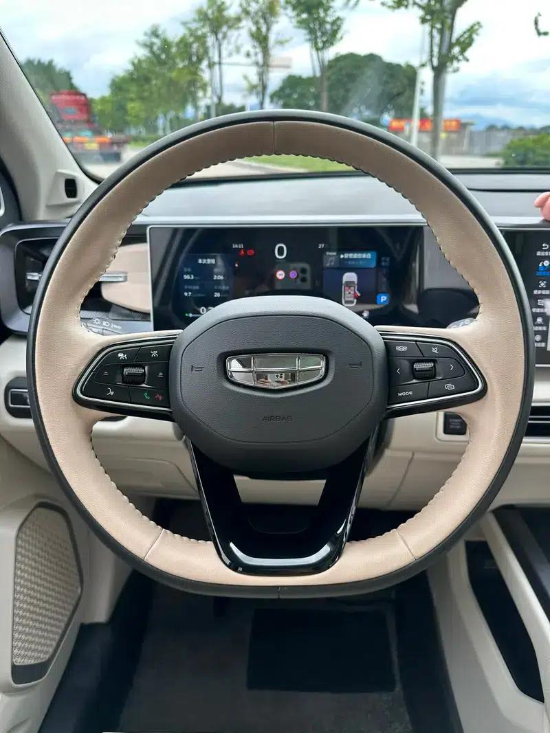 Geely ICON 2023 1.5TD Chocolate Premium Edition — миниатюра 14