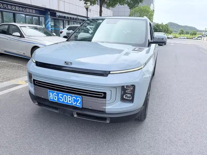 Geely ICON 2019 300T DCT Galaxy Limited Edition — миниатюра 1