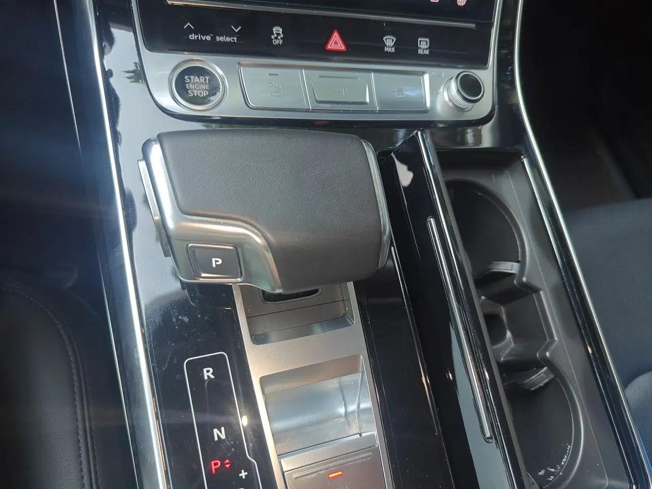 Audi Q8 2022 55 TFSI Luxury Dynamic Edition — миниатюра 14