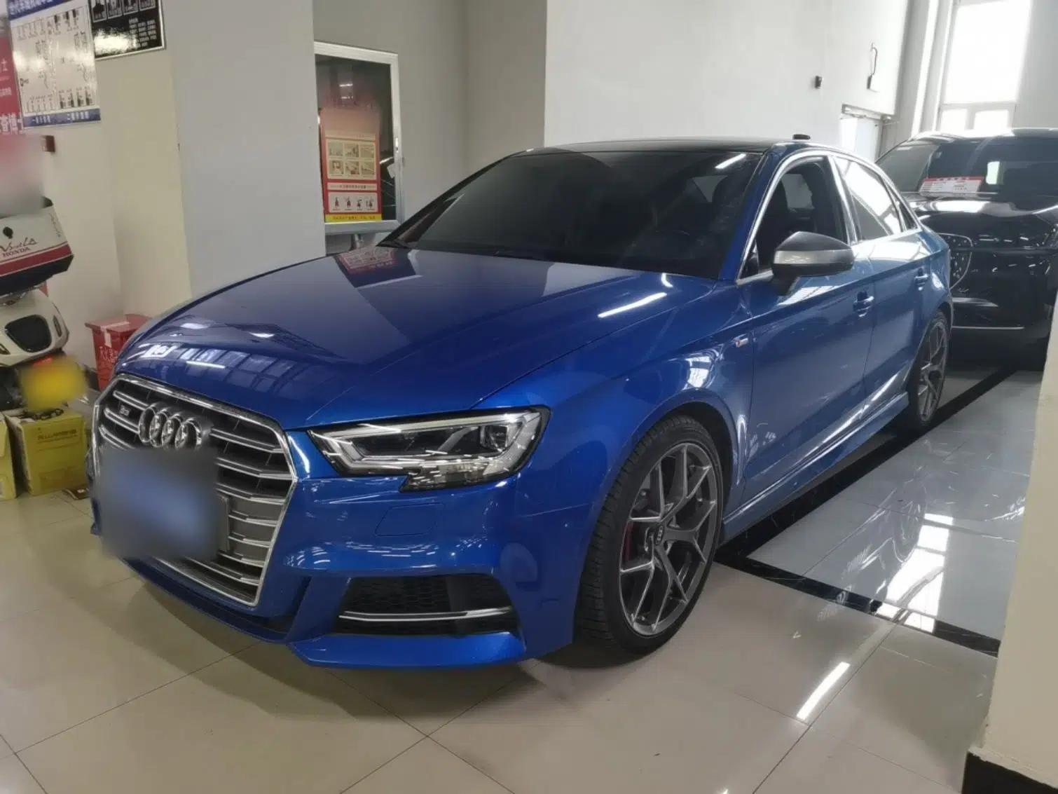 Audi S3 2019 S3 2.0T Limousine — миниатюра 1