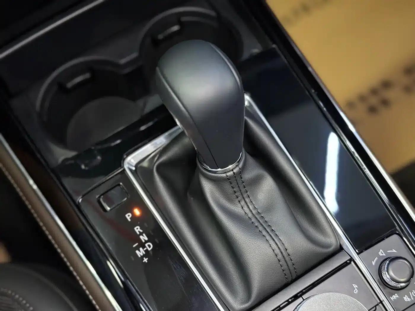 Mazda CX-30 2024 2.0L Automatic Comfort Edition — миниатюра 17