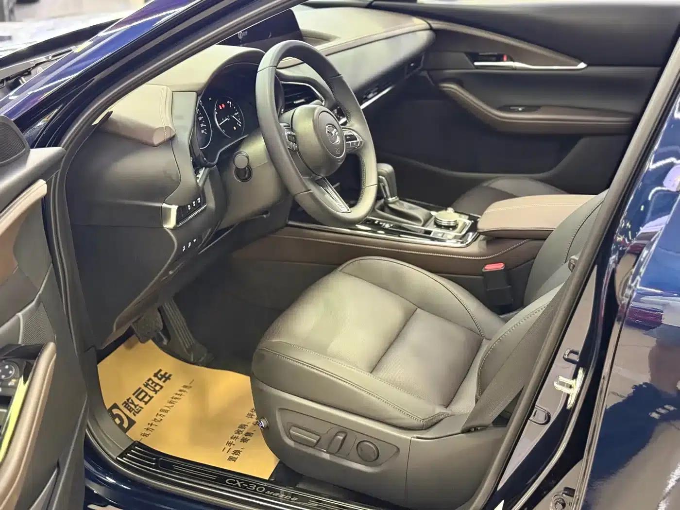 Mazda CX-30 2024 2.0L Automatic Comfort Edition — миниатюра 8